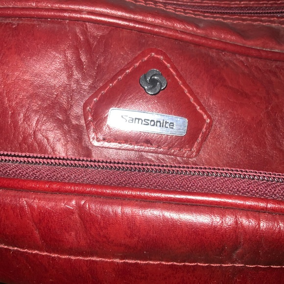vintage samsonite burgundy faux leather duffel bag 70s 80s - Picture 3 of 7